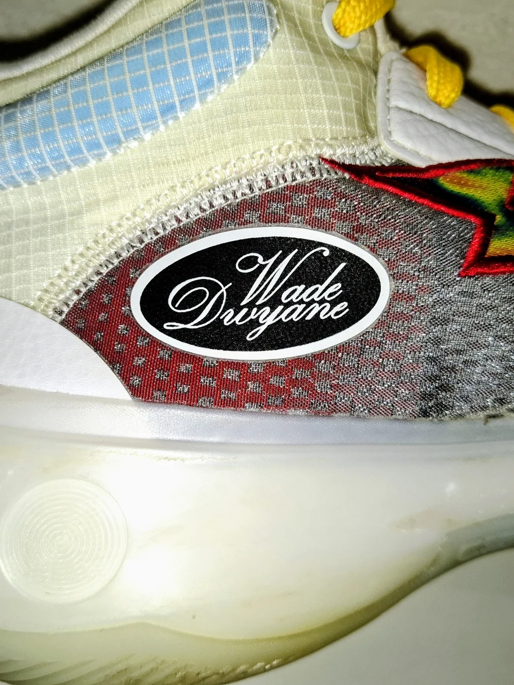 Li - Ning Wade Dwyane Limited Edition Sneakers  with Yellow Laces